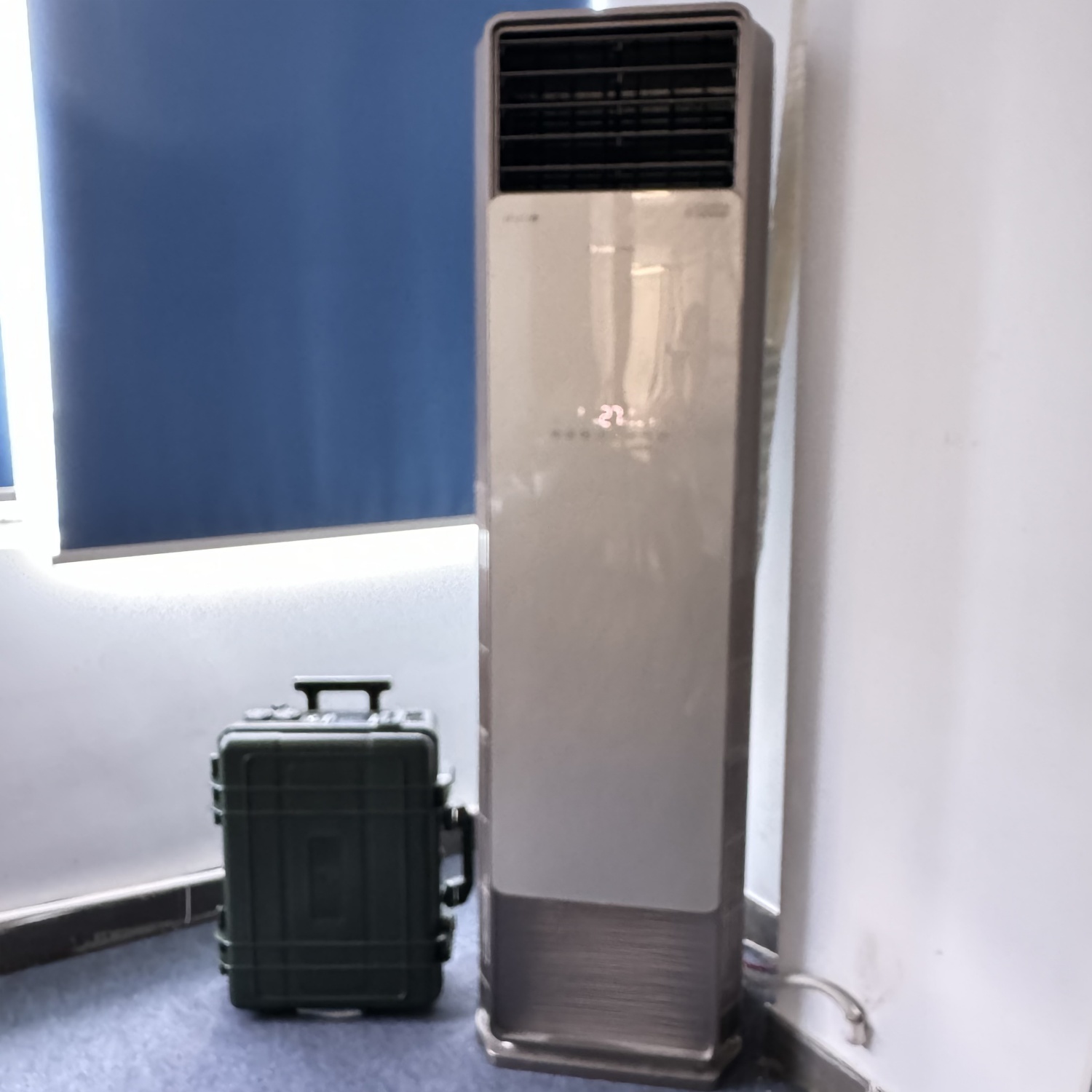Fuente de alimentación móvil para exteriores de 3000W con central eléctrica portátil con extintor automático incorporado
